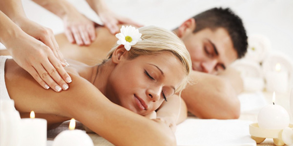 Couples massage at EXHALE SPA Toronto Airport